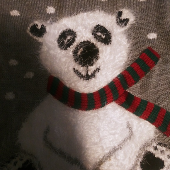 Fuzzy Wuzzy Polar Bear! - Picture 3 of 4